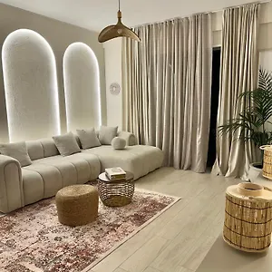 Apartment Lungomare Luxury Sea View, Vlorë